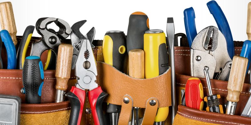 Utilizado em artesanatos e madeira em geral