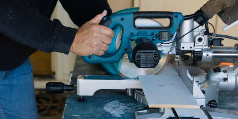 Cortes em diversos tipos de materiais